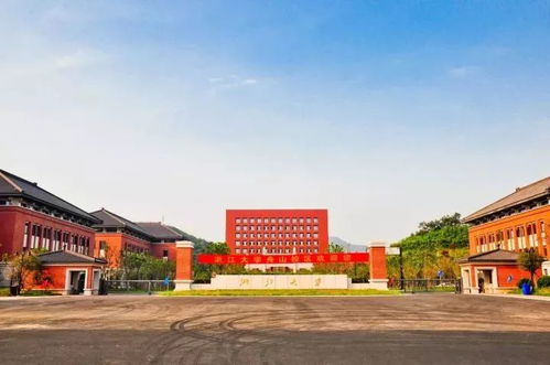 告別高考,大學學府里玩一遭