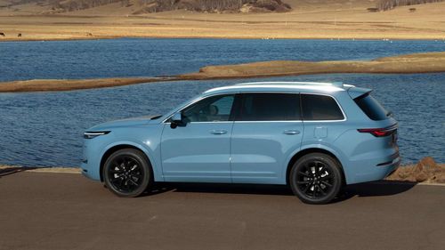 不拼軟件,拼硬件,嵐圖free能彌補理想one的不足嗎